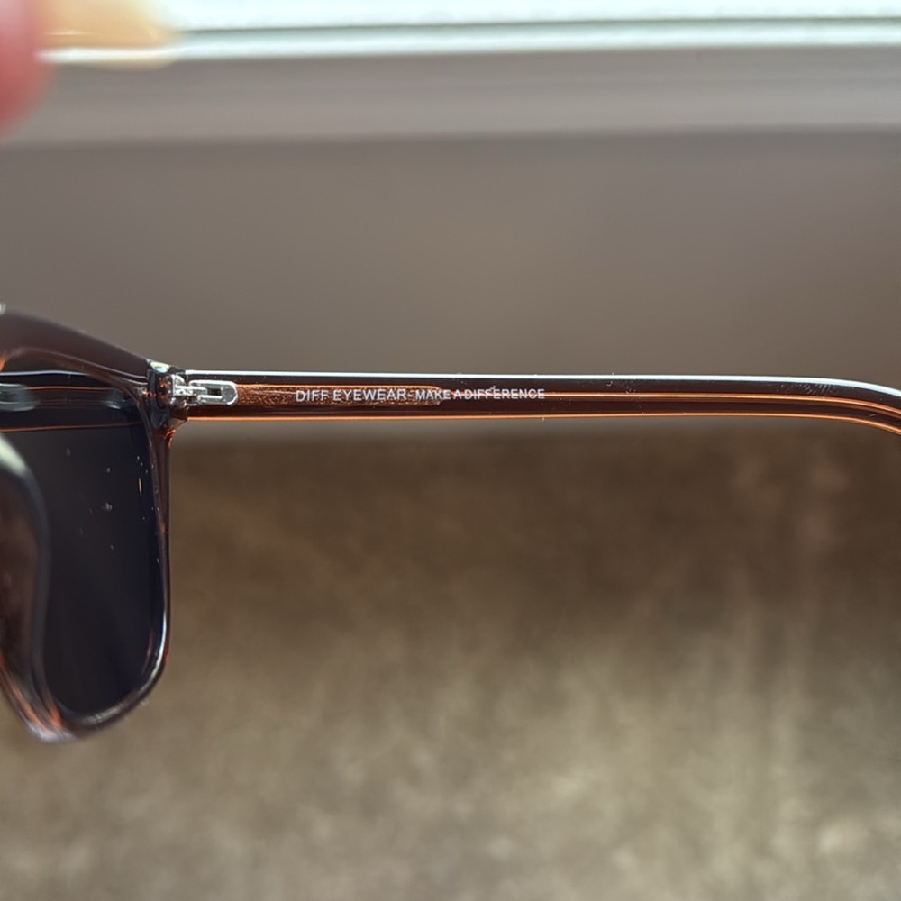 Brown Diff Billie Square Sunglasses - image 2